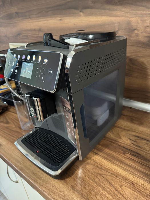 Saeco GranAroma-SM6585
Напълно автоматична машина за еспресо.