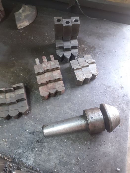 Продам кулачки токарному