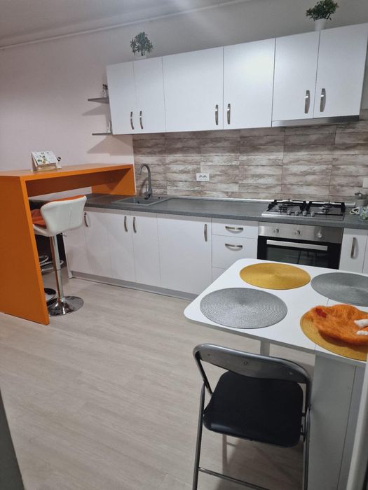 Inchiriere 2 camere sector 4 Grand Arena