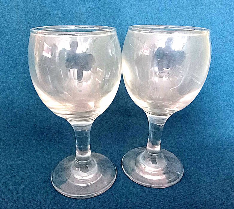 Две чаши за алкохол.Масивно стъкло.Словения.150мл.