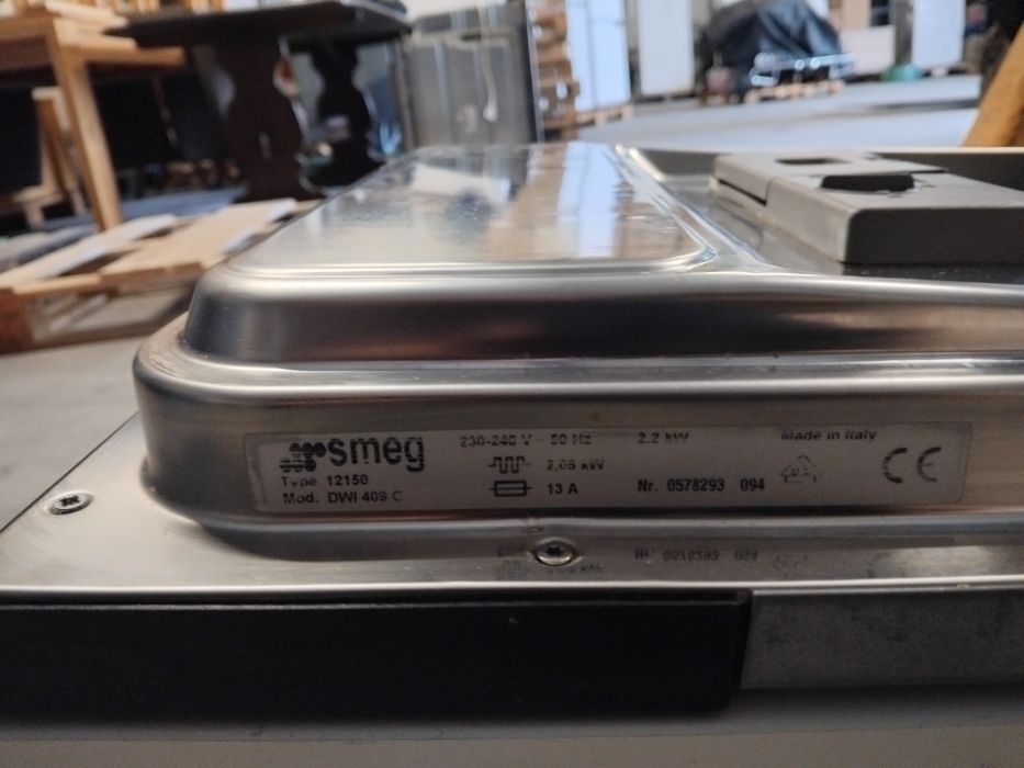 Съдомиялна машина  за вграждане SMEG slim