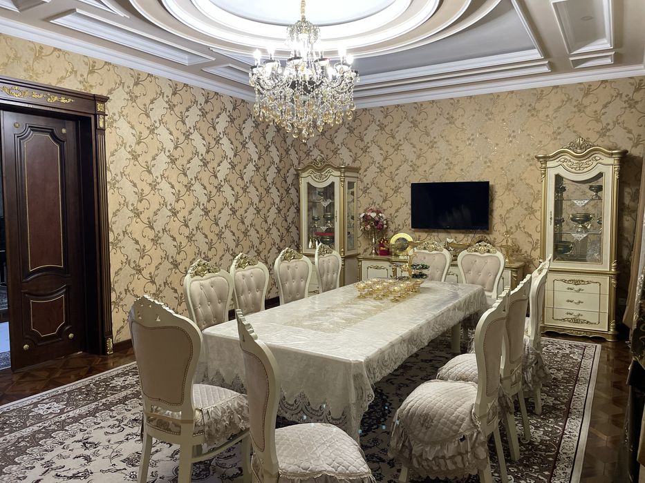 Uy sotiladi 8sotix towkent shaxar olmazor tuman chuqursoy