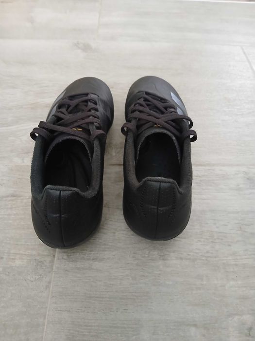 Обувки за футбол /бутонки/ Adidas 38 номер