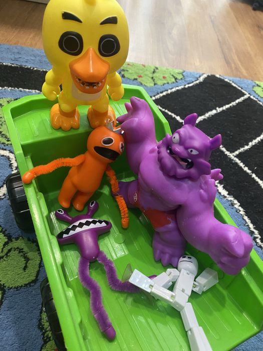 Пакет игрушек продам