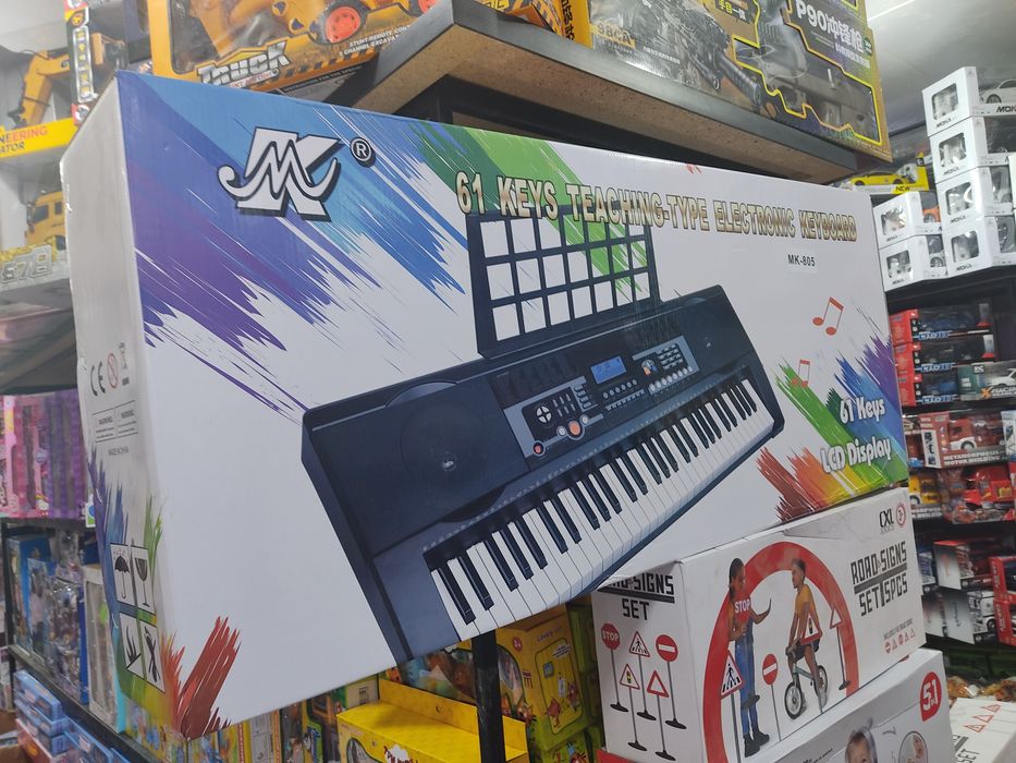 Синтезатор модель мк805 для детей будущих музыкантов