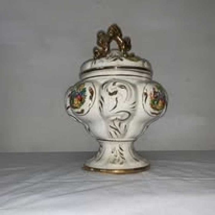 Bomboniera de portelan