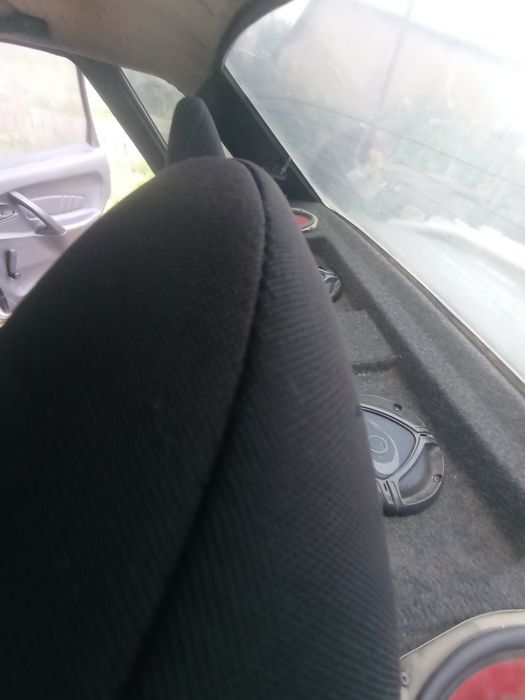 Машина ваз 2115(пятнашка)