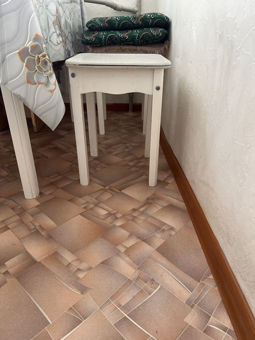 Кухонные табуретки