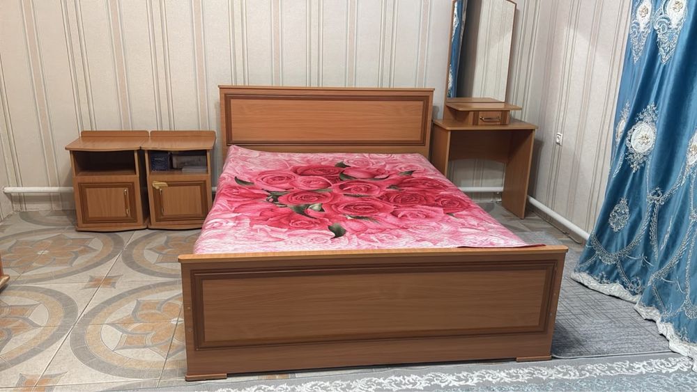 Спальний гарнитур