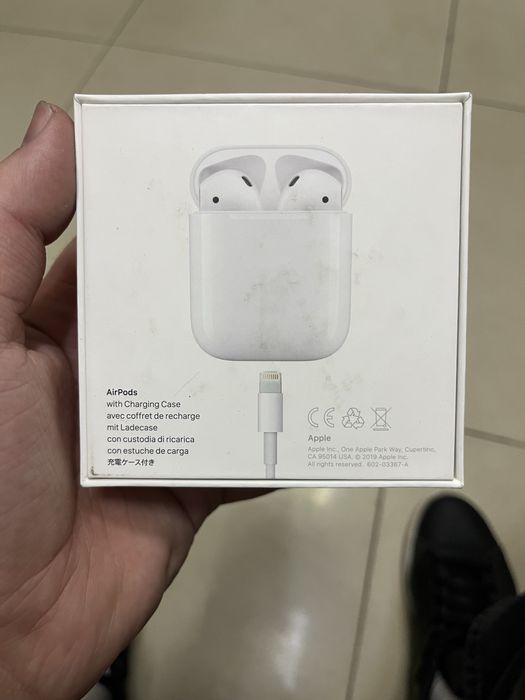 Продам Airpods 2