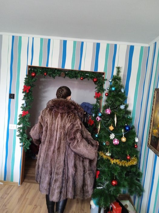 Продаю шубу натуральную