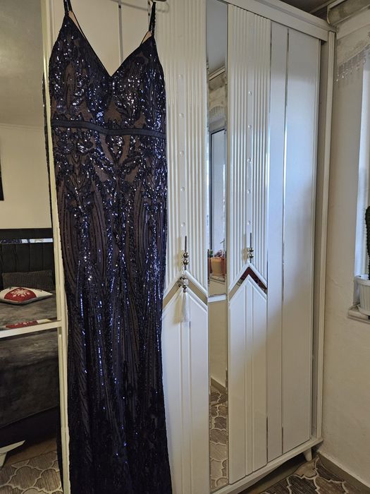 Дълга рокля с пайети