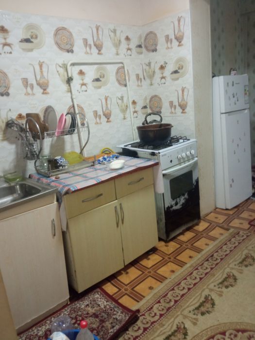 2 xonali uy sotiladi  manzil 1 mkr 22 dom 77 kv 4 etajda