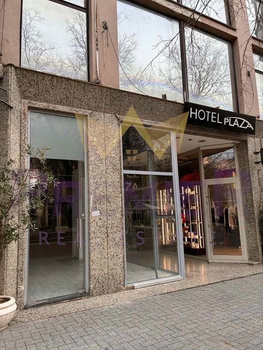 Магазин в Варна- Идеален Център площ 47 цена 3000