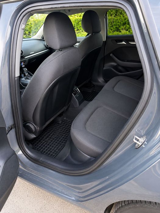 Vând Audi A3 Sportback 2.0 TDI S Tronic