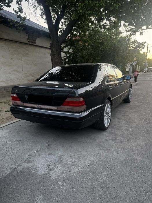 Mercedes-Benz W140