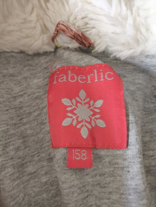 Куртка на девочку лет 13-14.