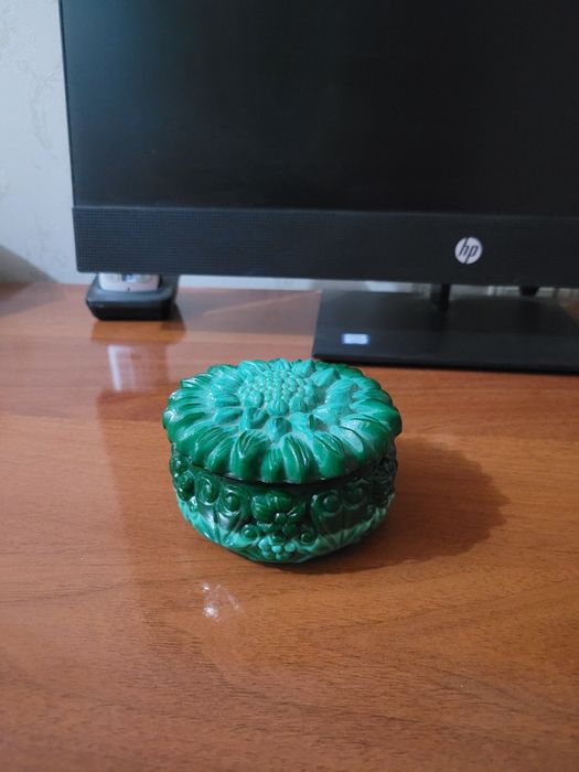 Малахитовая шкатулка