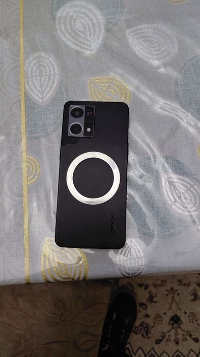 Продам телефоны с разбитыми экранами