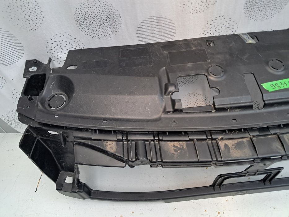 Решетка радиатор  Peugeot 308 /3