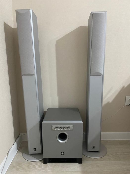 Колонки и сабвуфер Yamaha