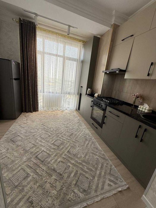 Срочно продается своя 2х-комнатная квартира  Яккасарой сити молл