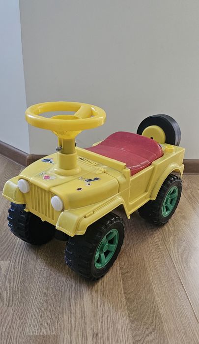 Машинка детская качественная