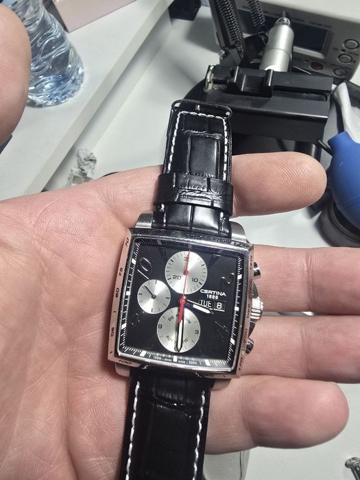 Часы автоподзавод хронграф.