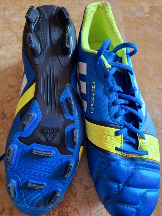 Vând ghete fotbal NOI Adidas 44nitrocharge3