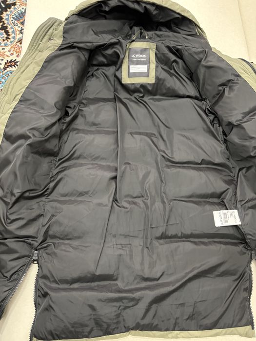 Зимняя куртка на пуху