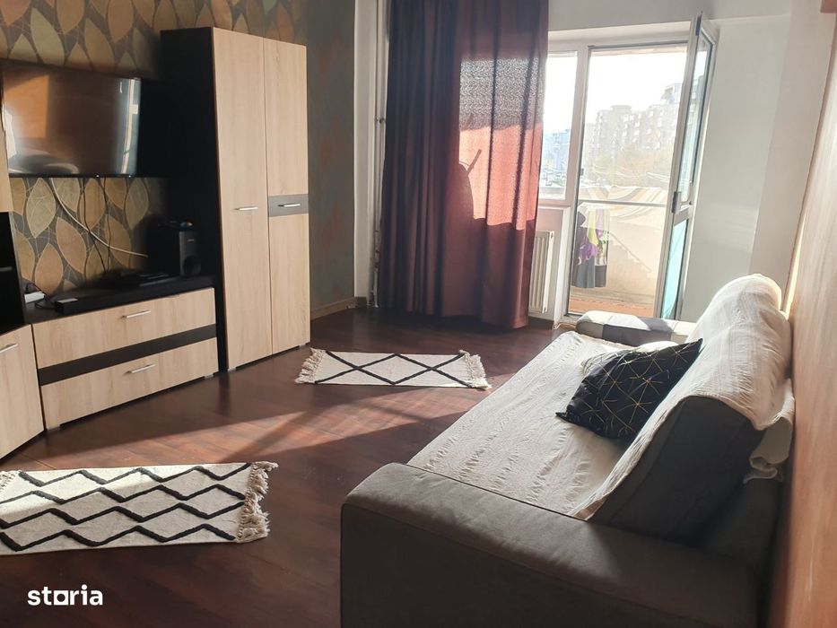 Piata M Viteazu, ap. 2 cam, et 1, mobilat, 350 euro