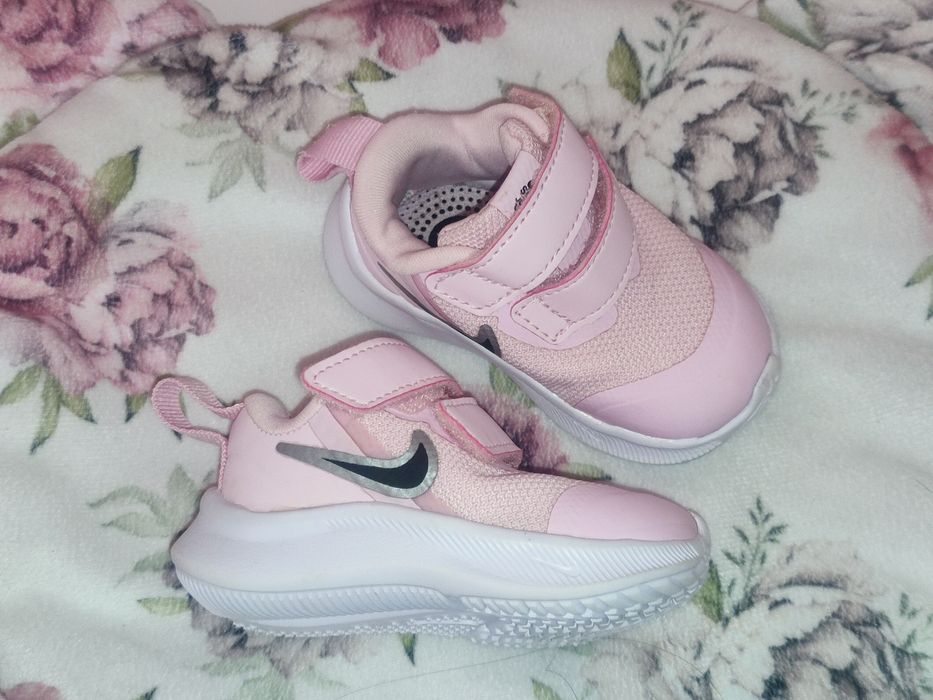 бебешки маратонки Nike