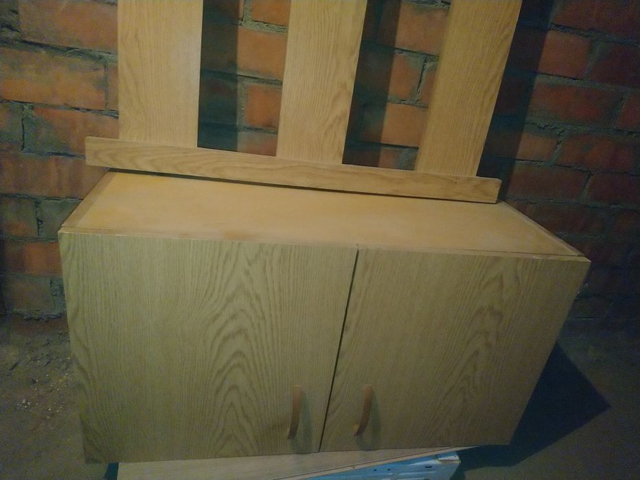 Продам Вешалку для прихожей