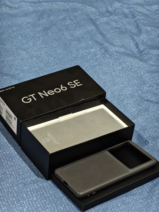 Realme GT neo 6 se 12/256