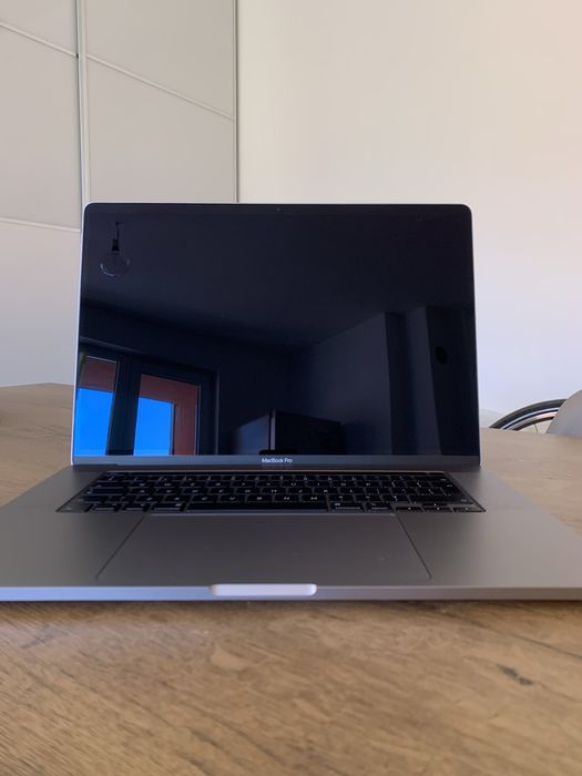 Apple Macbook Pro 16 A2141 i9 64GB DDR4, 2TB NVME, AMD 5600M 8GB