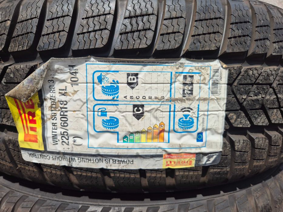 4 Anvelope de IARNA - 225/60/18 - PIRELLI Sottozero OEM BMW * - NOU - DOT 2018 !