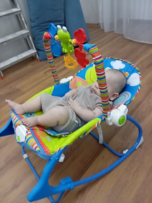Шезлонг для малышей
