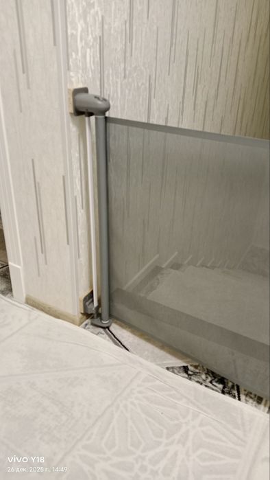 детская безопасность, защитные ворота на лестнице