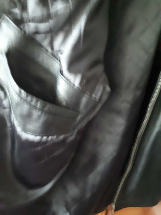 Haină neagră bărbătească  din piele naturală