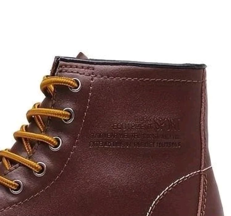 Vând bocanci Model Moc Toe mărimea 42 model Fabulos Top