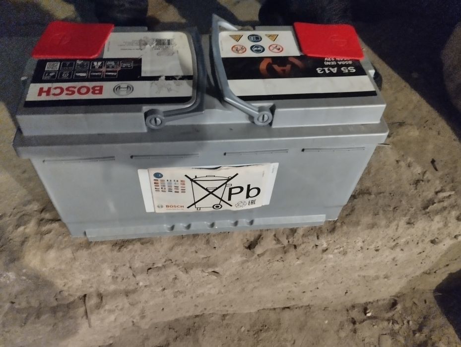 Акамулятор от машины