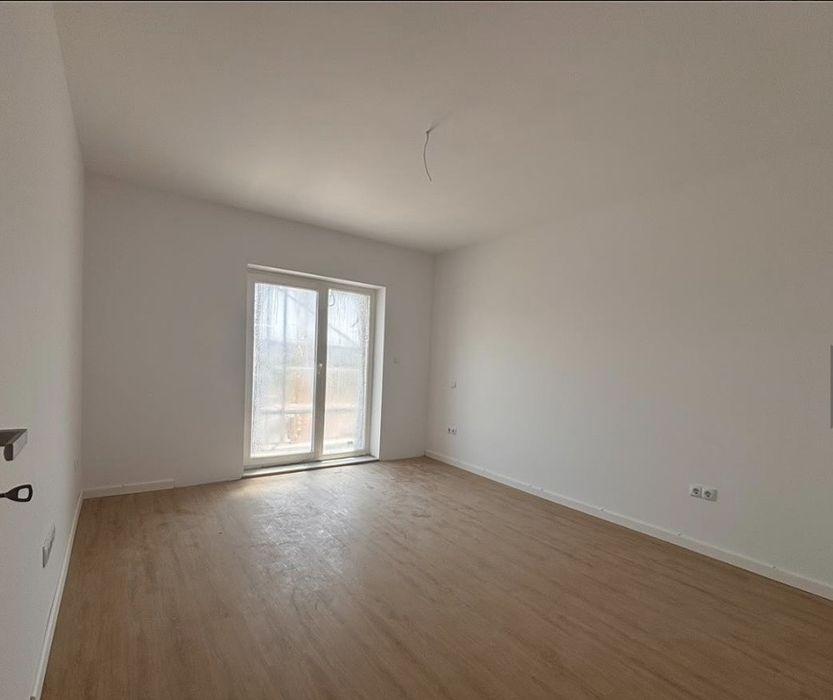 Persoana fizica-Apartament 2 camere  | 57 mp utili + 2 balcoane | Etaj 2 | Loc parcare