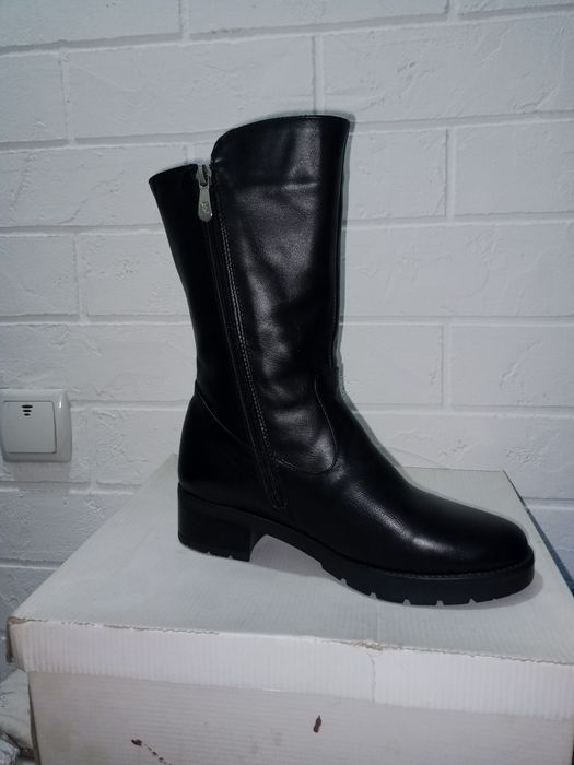 Женские сапоги кожаные