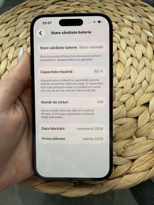 Iphone 16 negru- stare perfecta