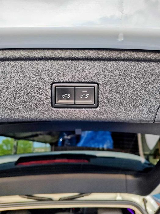 Volkswagen Touareg Primul Proprietar, Carte Service
