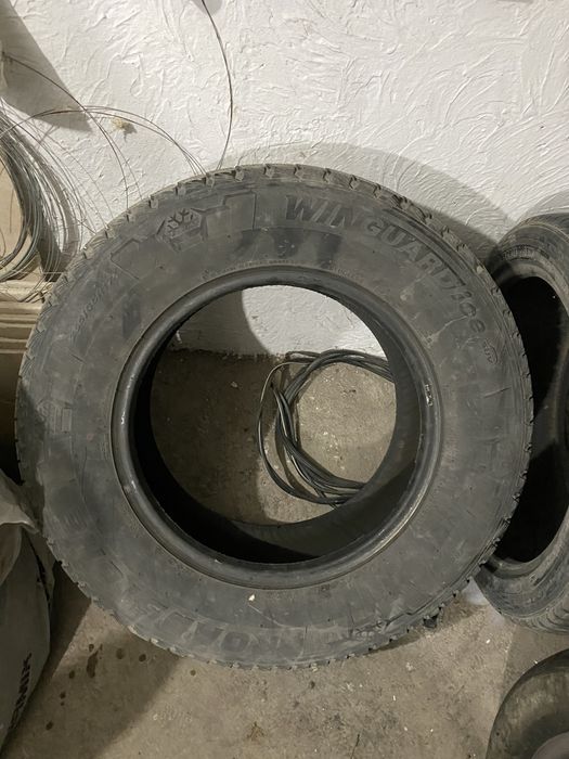 Зимние шины 265/65/17