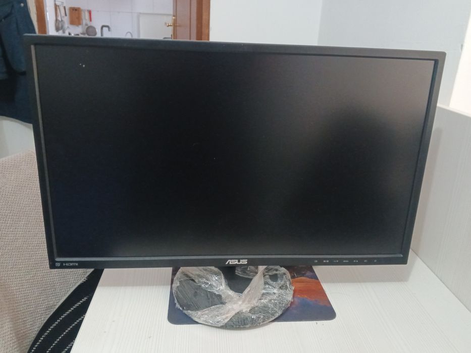 Монитор компания Асус
