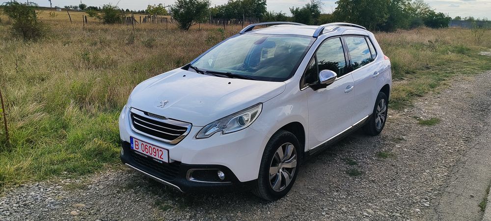 Peugeot 2008 1.2 PureTech 110 CP | 2014 | 122.810 km | Manuală | Benzină