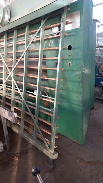 топла преса за врати и фурнир 3000мм.x 1300мм.