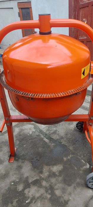 Betoniera  190  l